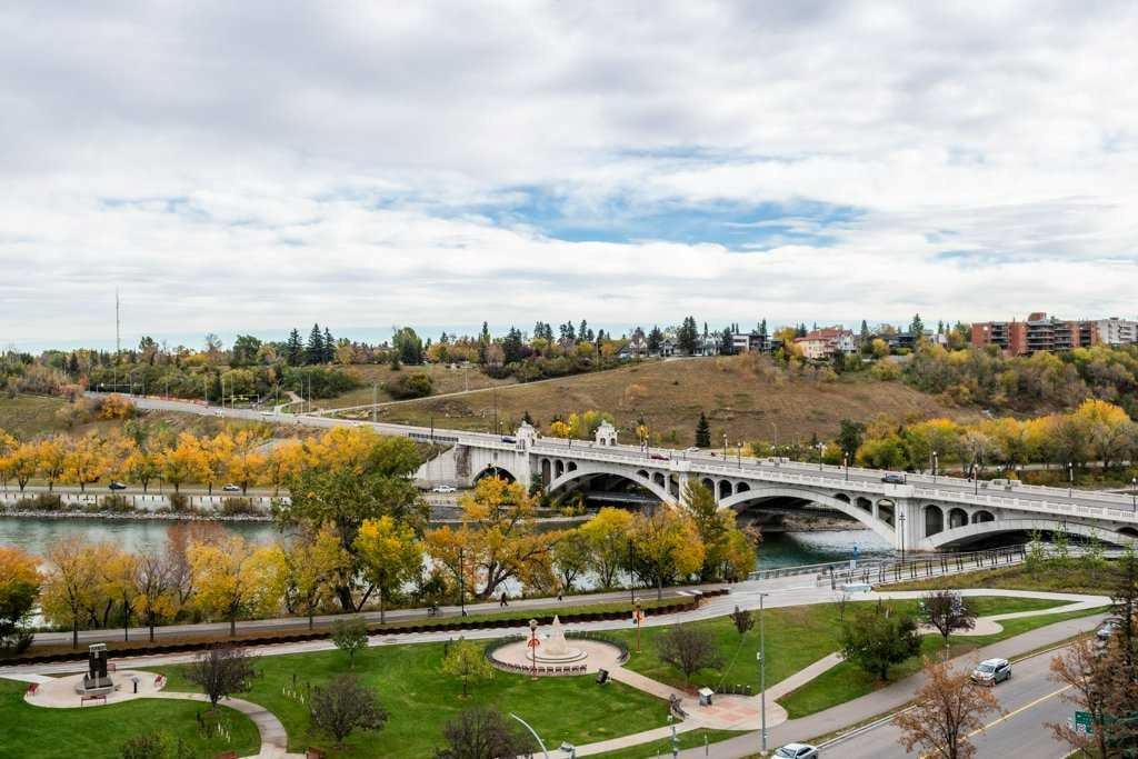 205 Riverfront Avenue SW 906