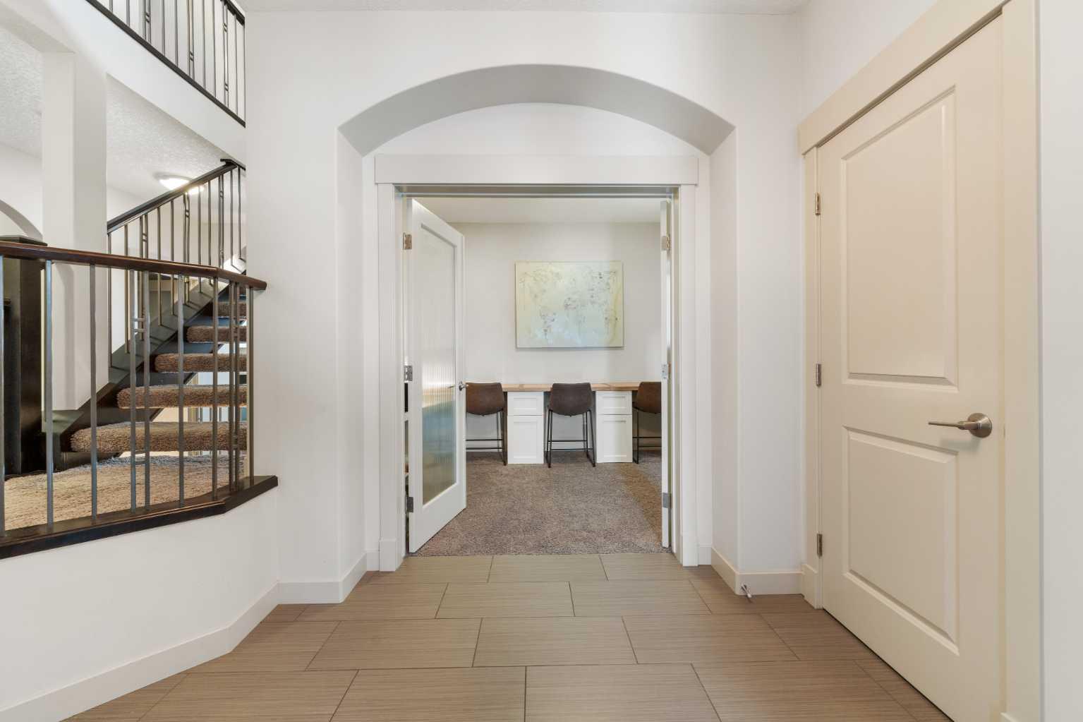 35 Aspenshire Drive SW