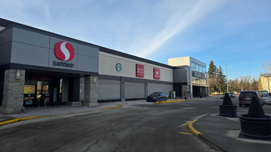 Photo of 1632 14 Avenue NW, Calgary, AB T2N 1M7 (MLS # A2283124)