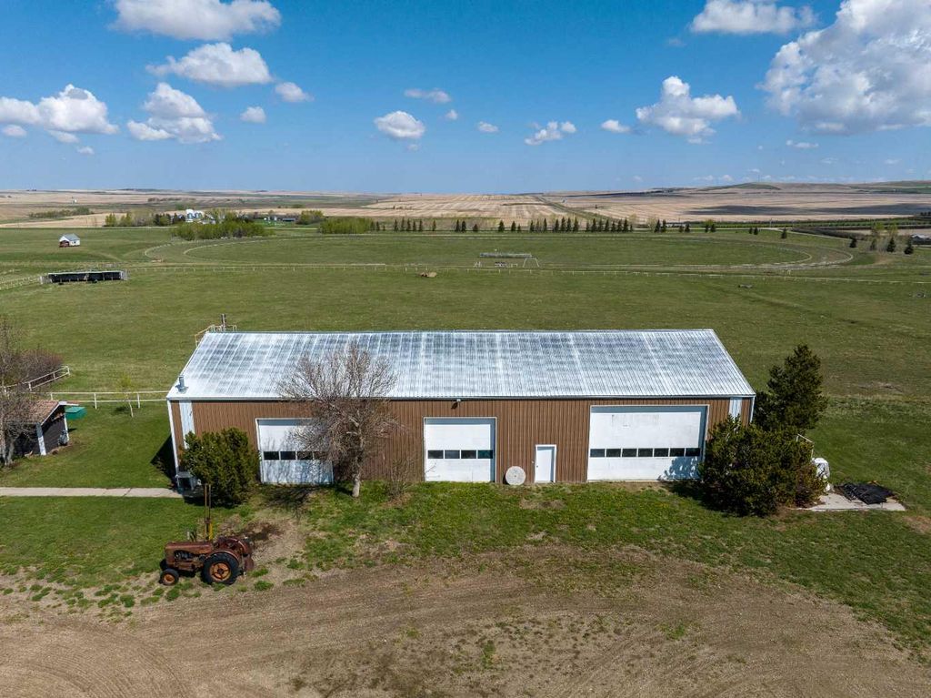 Photo of 185038 Range Road 241, Milo, AB T0L 1L0 (MLS # A2292895)