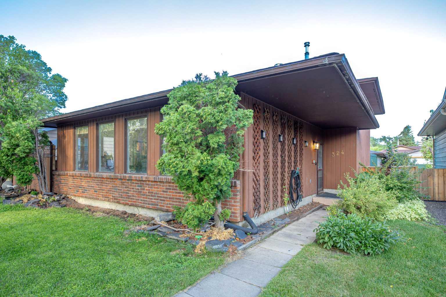 324 Midridge Road SE