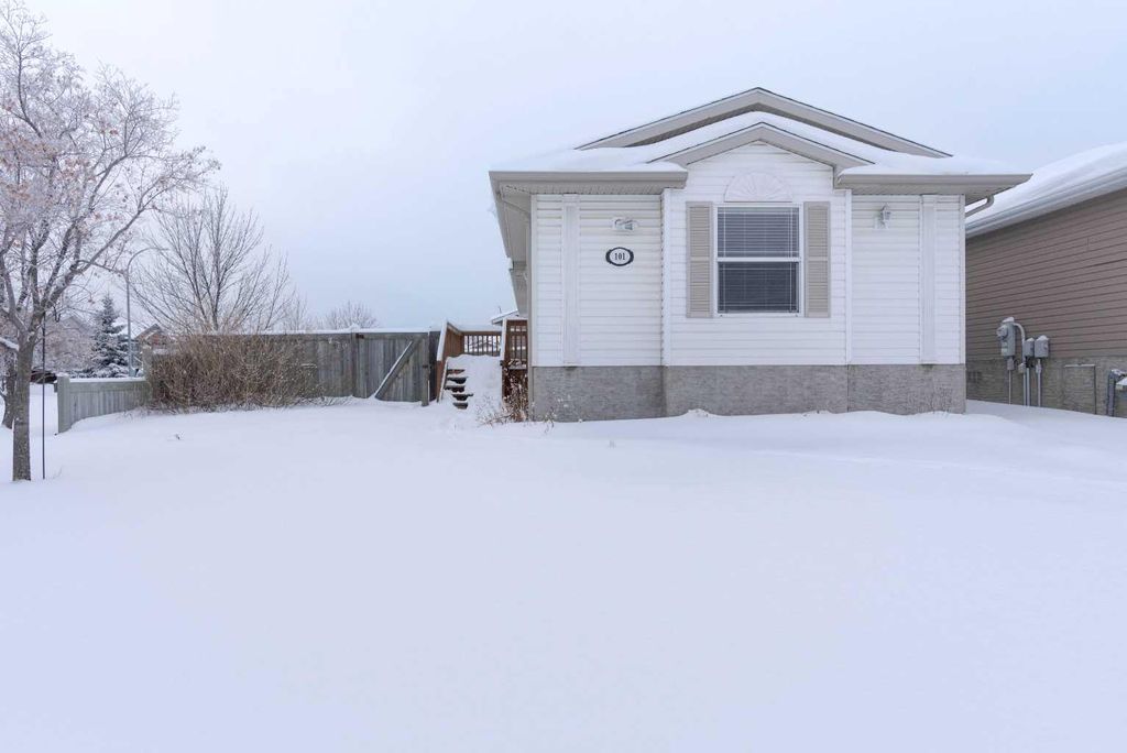 Photo of 101 Balsam Way, Fort McMurray, AB T9K 0G2 (MLS # A2275852)
