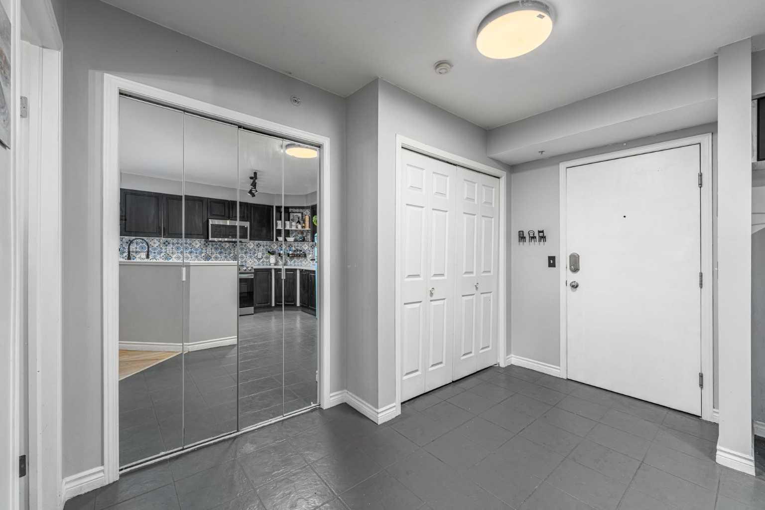 1121 6 Avenue SW 1004