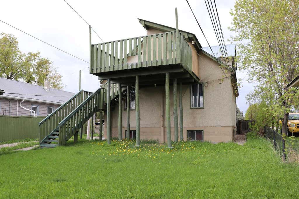Photo of 4723 5 Avenue, Edson, AB T7E 1C6 (MLS # A2134266)