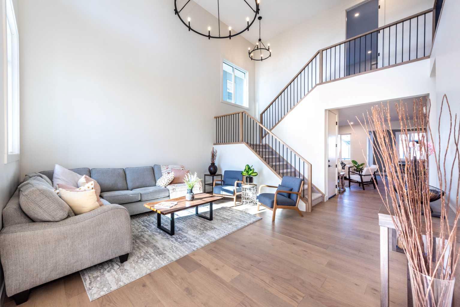 77 Waterford Crescent