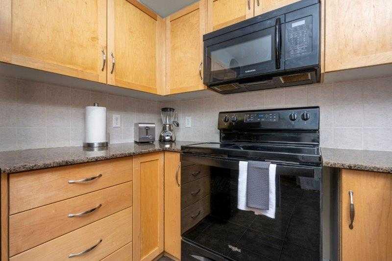 5720 2 Street SW 204