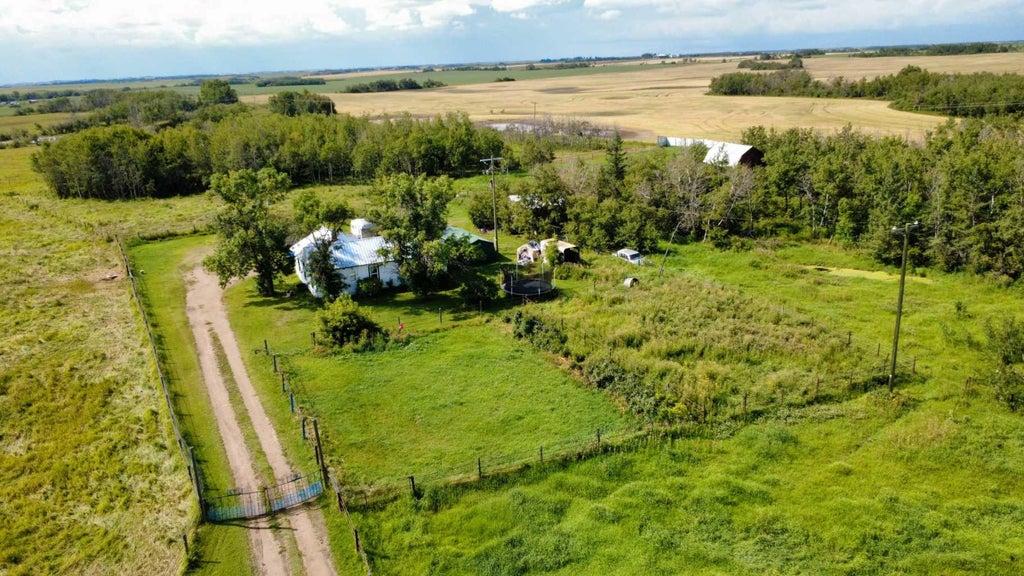 Photo of 40234 Range Road 132A, Rural Flagstaff County, AB T0B 0A0 (MLS # A2337344)