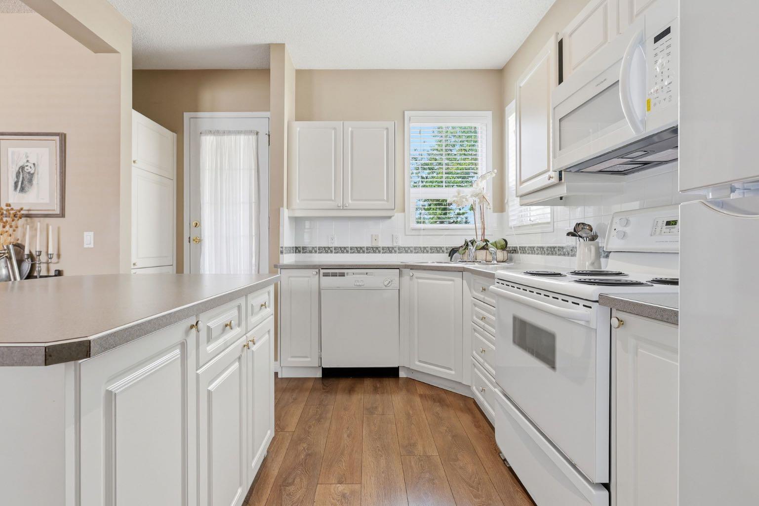14645 6 Street SW 1101