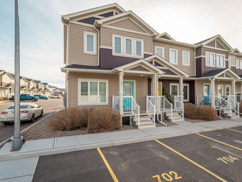 210 Firelight Way W 702