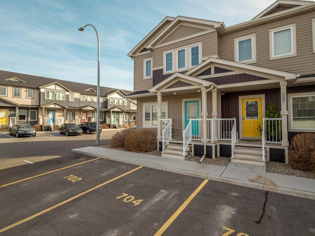 210 Firelight Way W 702