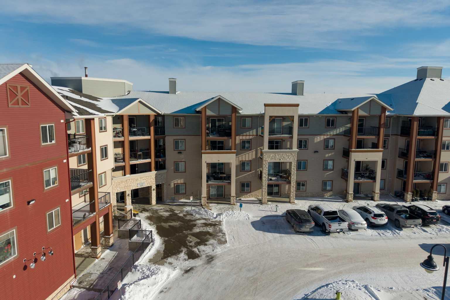 505 Railway Street W 1211