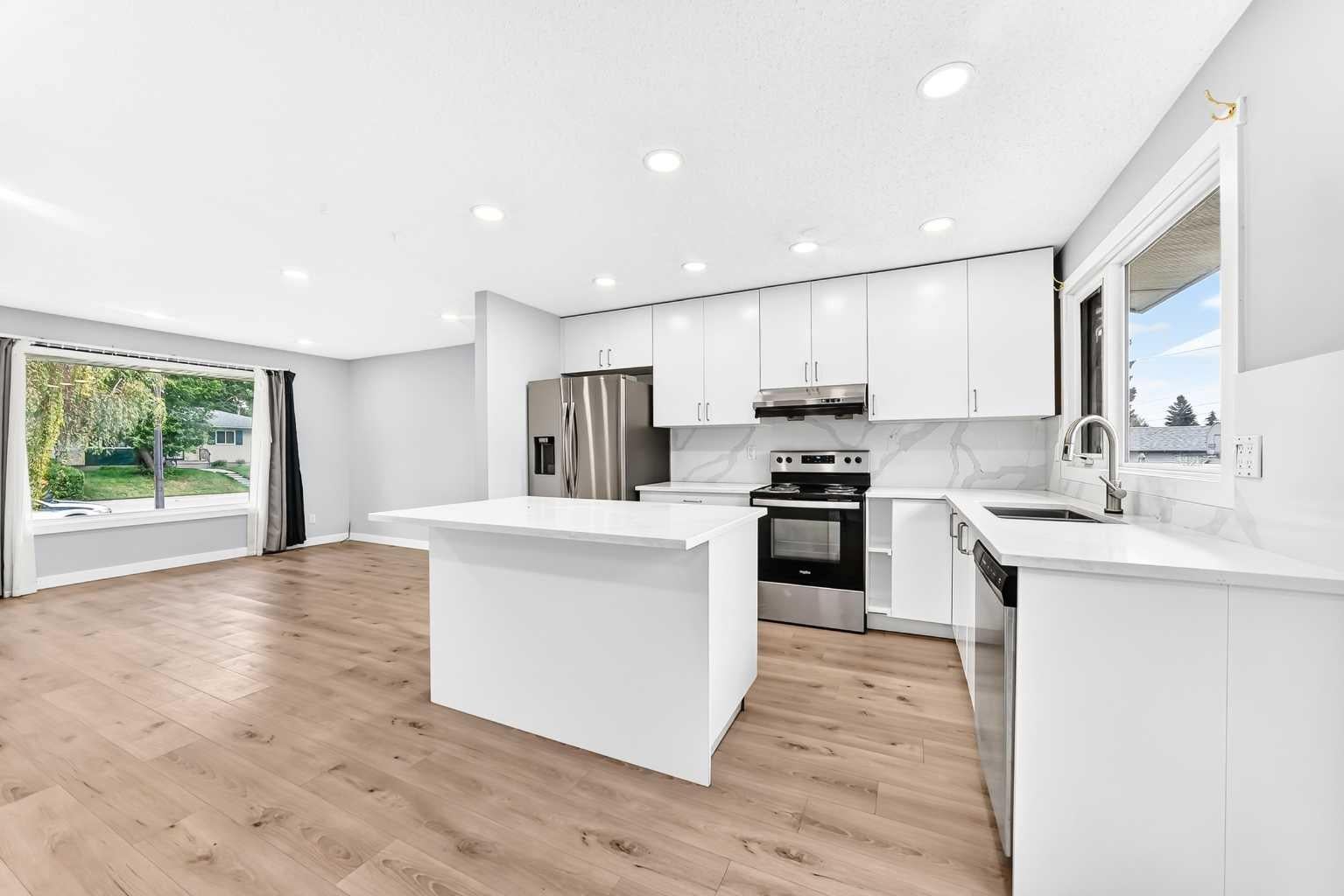 4123 Maryvale Drive NE