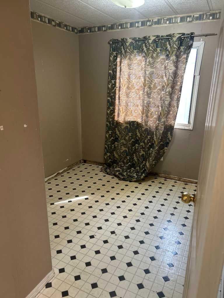 Photo of 70 Manor Park Crescent E, Brooks, AB T1R 0P5 (MLS # A2338875)