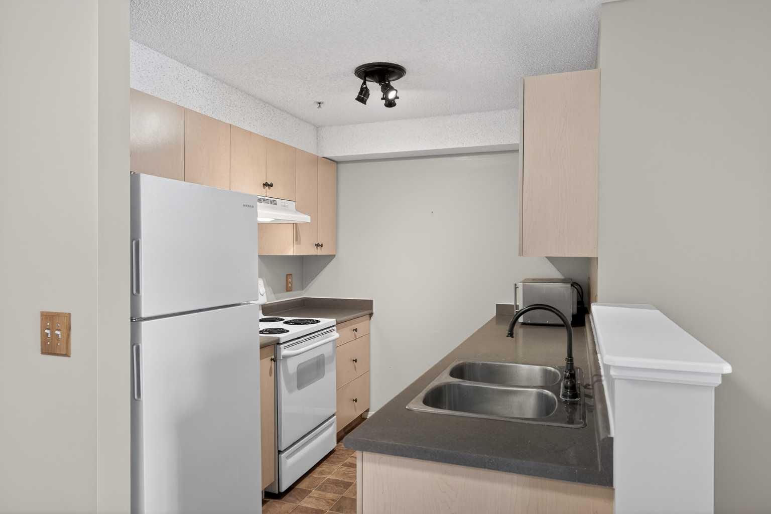 16320 24 Street SW 3223