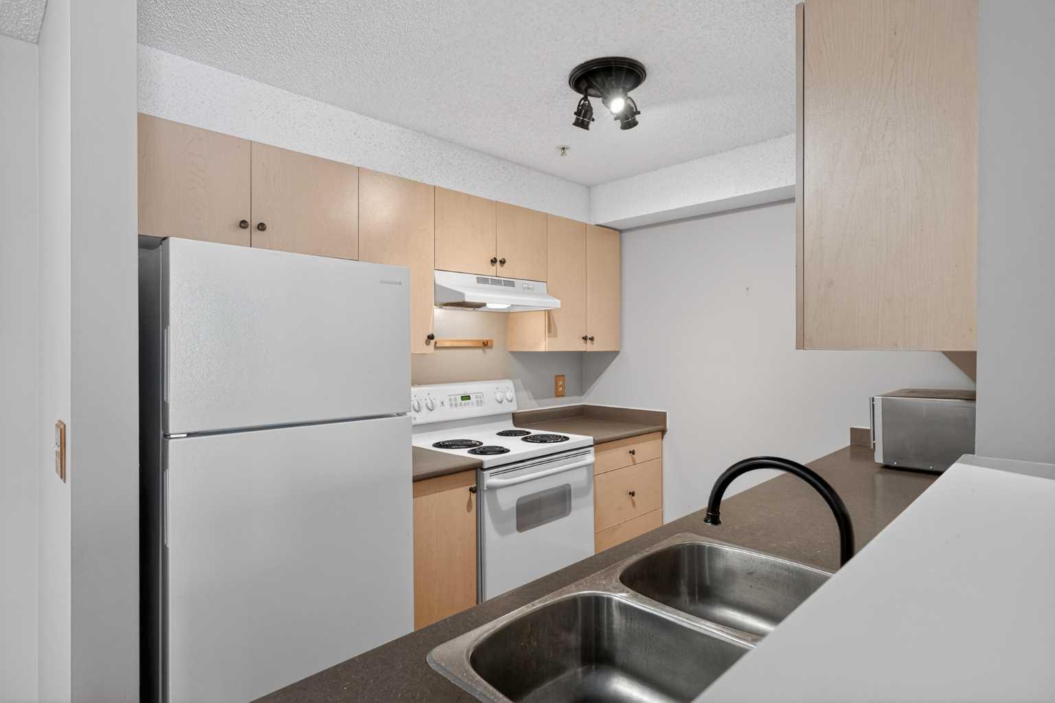 16320 24 Street SW 3223