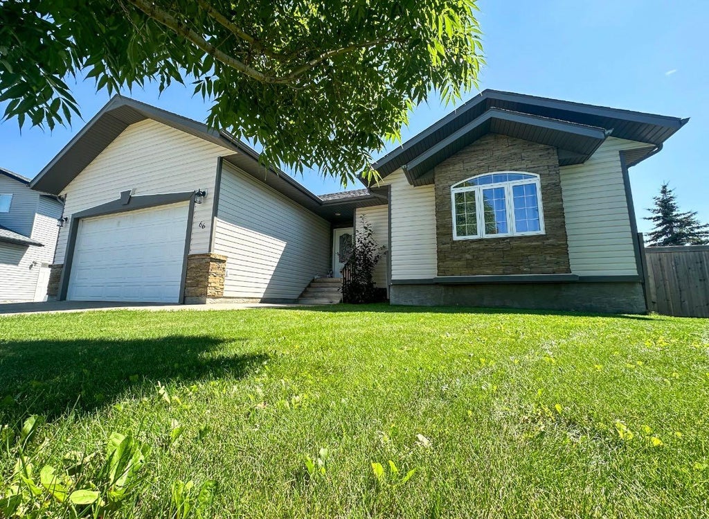 66 CEDAR HEIGHTS, WHITECOURT, AB T7S 0A4 - Image 402002928.jpeg?d=l