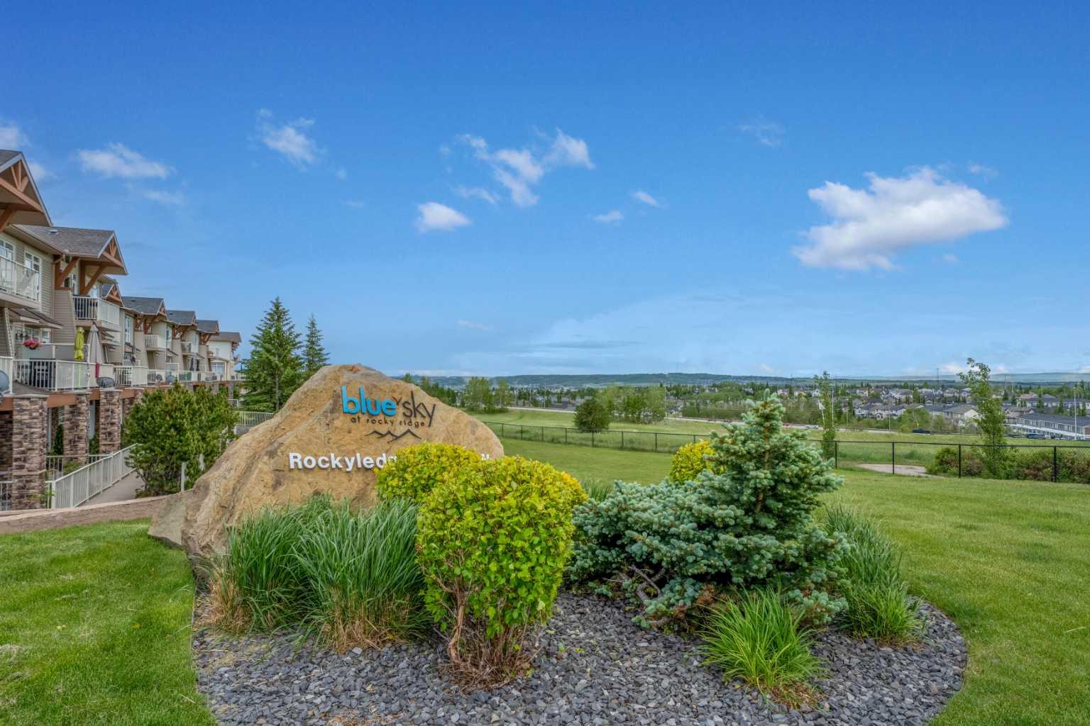 153 Rockyledge View NW 4