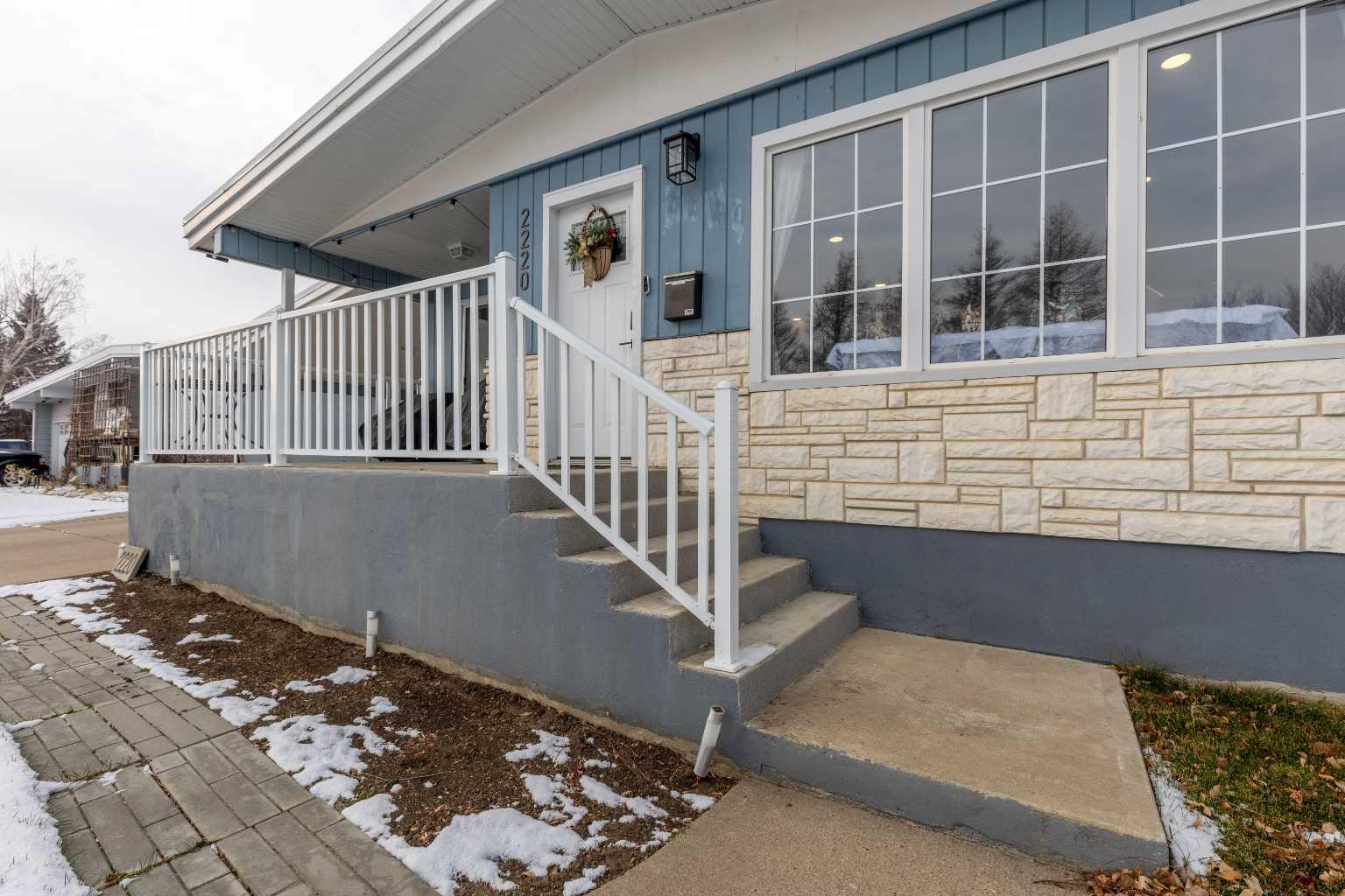 2220 Mayor Magrath Drive S