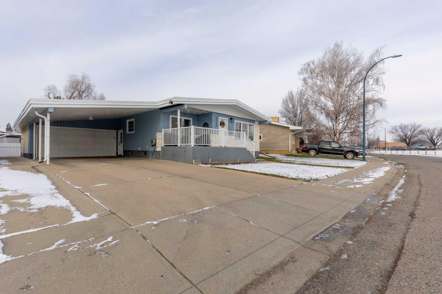 2220 Mayor Magrath Drive S