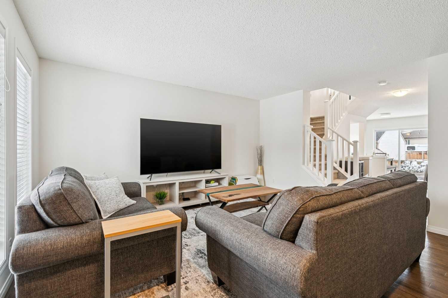 31 Elgin Meadows Park SE