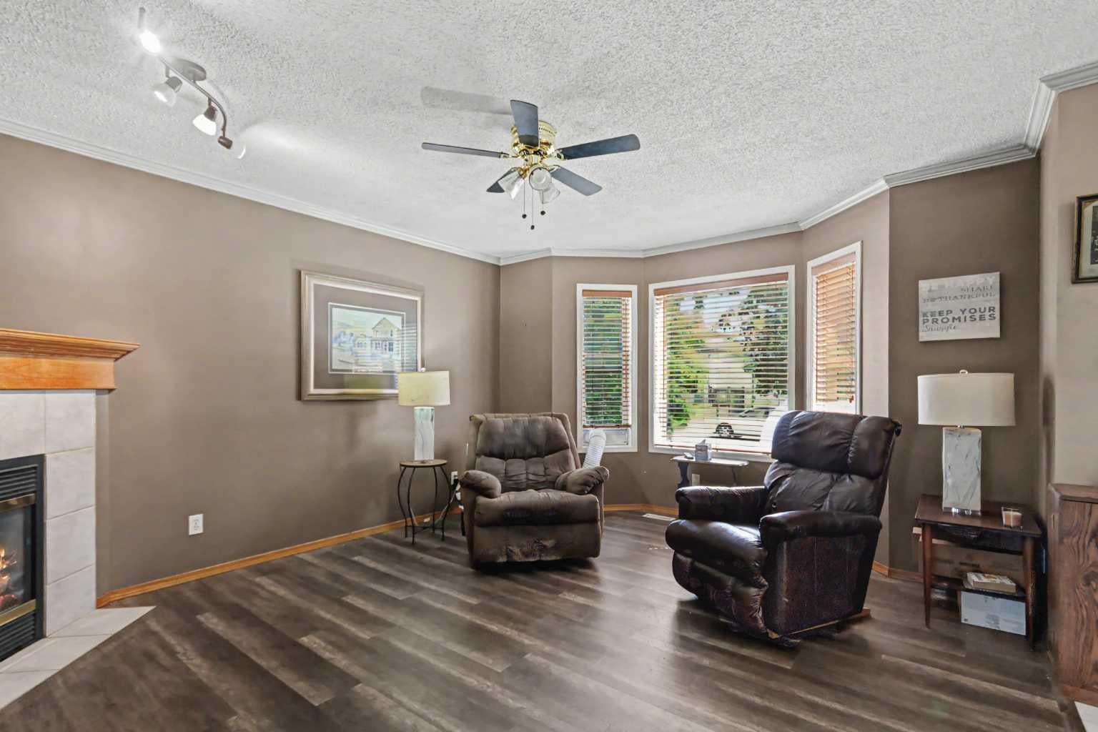 311 Erin Circle SE