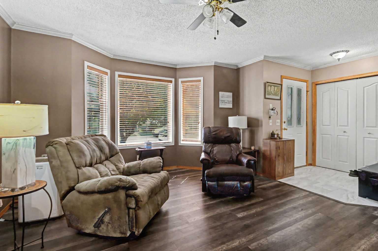 311 Erin Circle SE