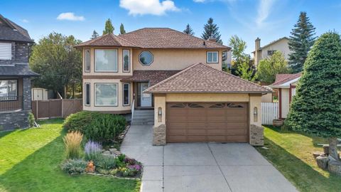 239 Sandpiper Place NW Calgary AB T3K 3V1