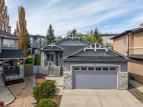 Photo of 25 Panamount Green NW, Calgary, AB T3K 5R6 (MLS # A2310944)
