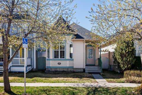 Photo of 252 Prestwick Heights SE, Calgary, AB T2Z 4K3 (MLS # A2309333)
