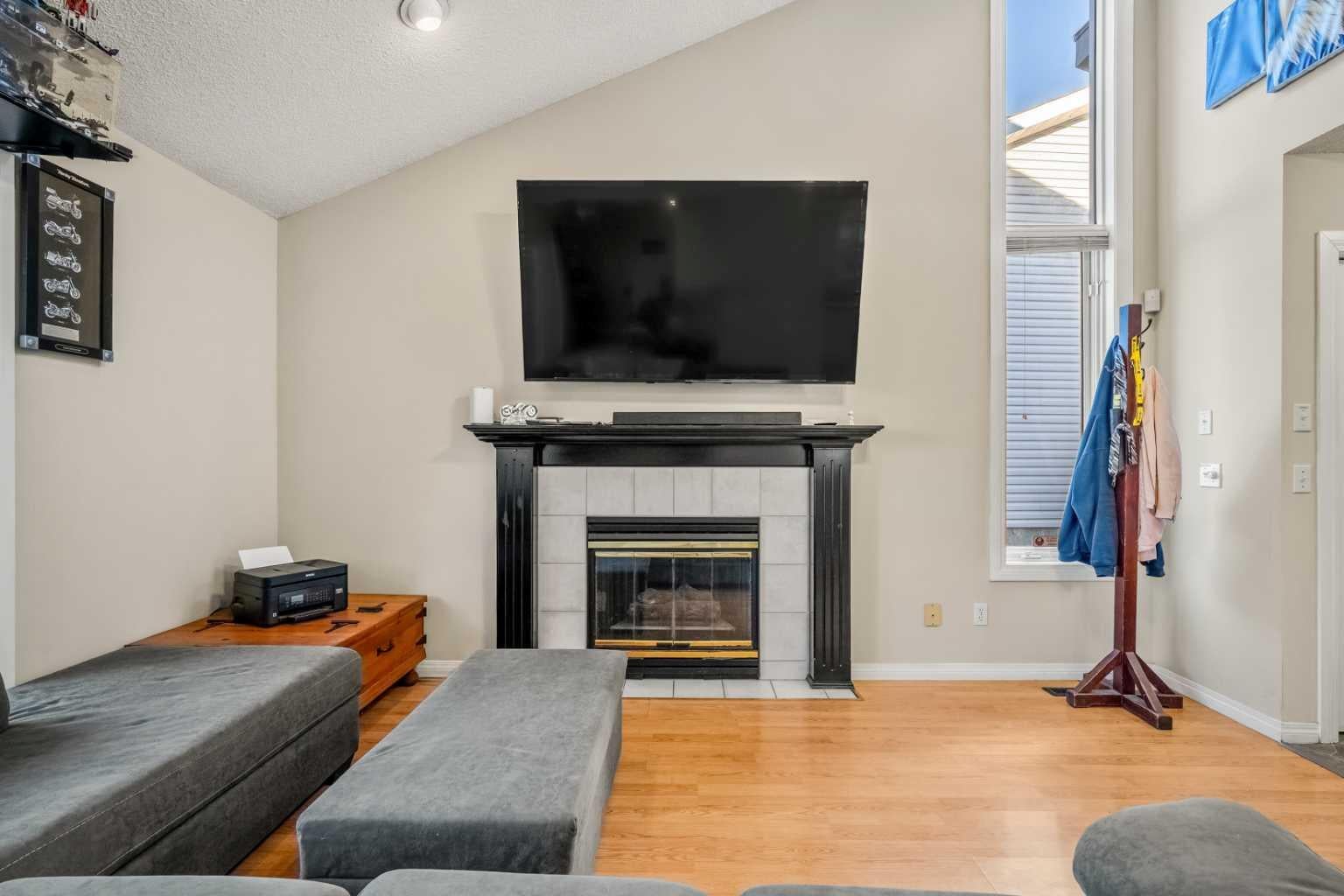 25 Sheep River Drive