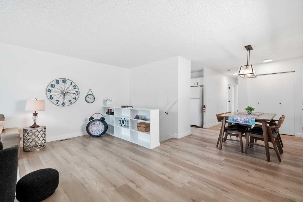 Photo of 2333 16 Street SE, Calgary, AB T2G 3R1 (MLS # A2339879)