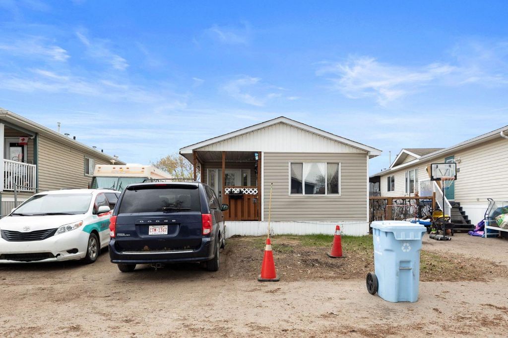 Photo of 216 Grenfell Crescent, Fort McMurray, AB T9H 2M6 (MLS # A2307693)