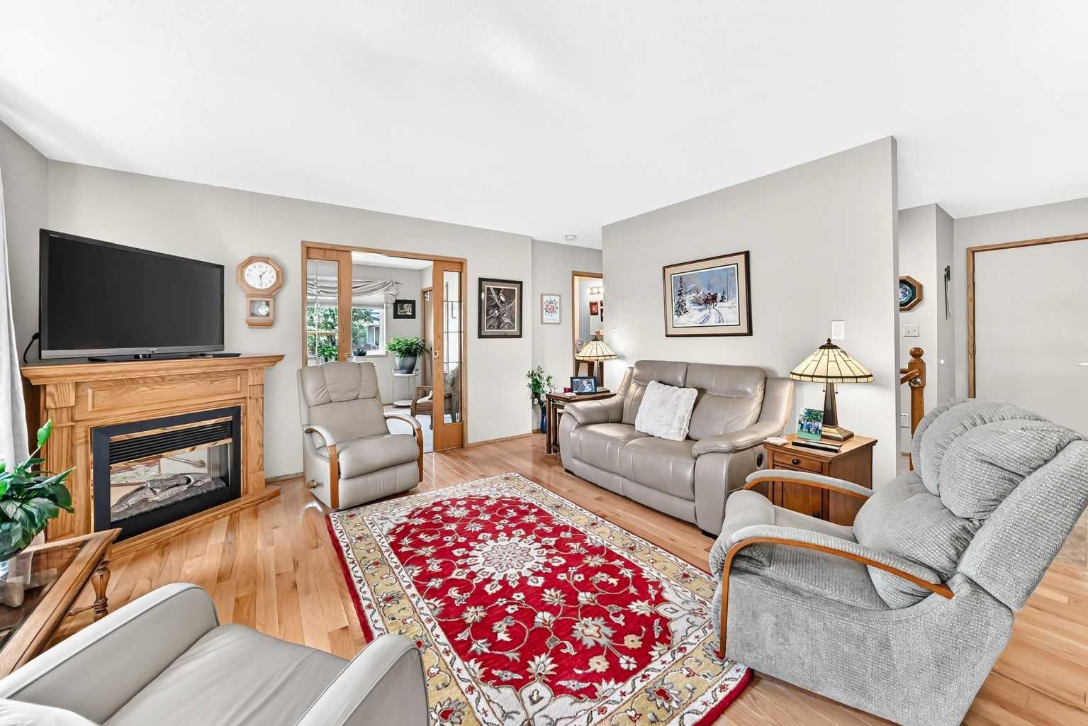 2821 Botterill Crescent 37