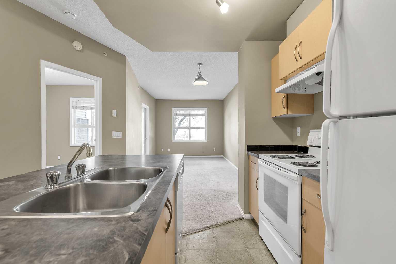 73 Erin Woods Court SE 1103