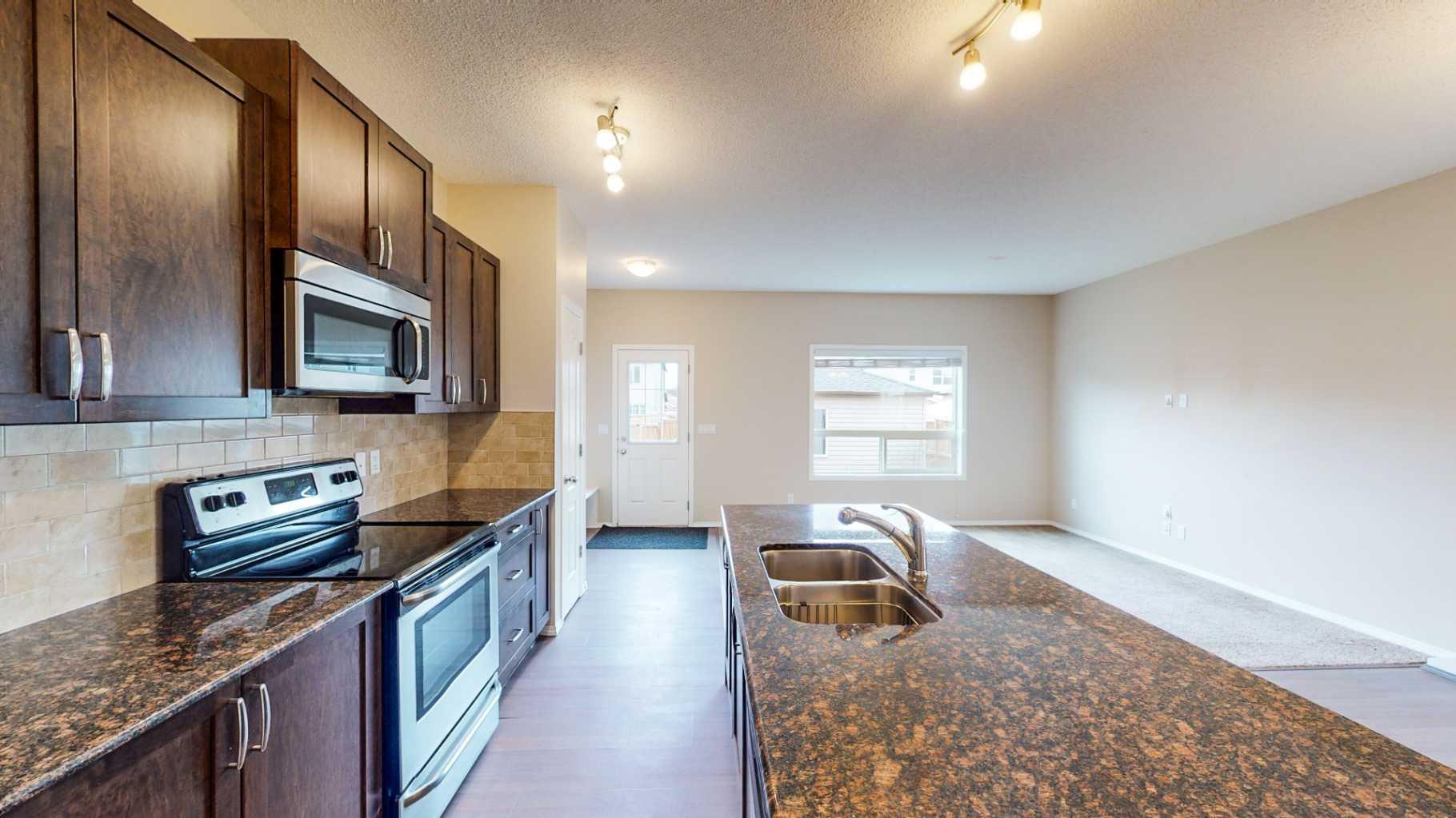 198 Skyview Point Road NE