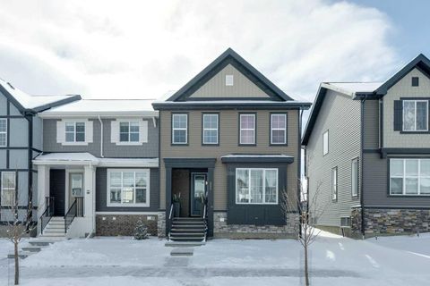 Photo of 253 Waterford Boulevard, Chestermere, AB T1X 2P8 (MLS # A2291987)