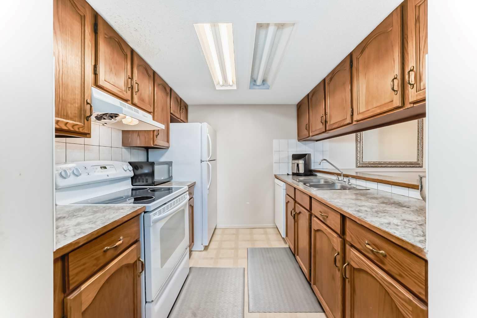 2011 University Drive NW 504