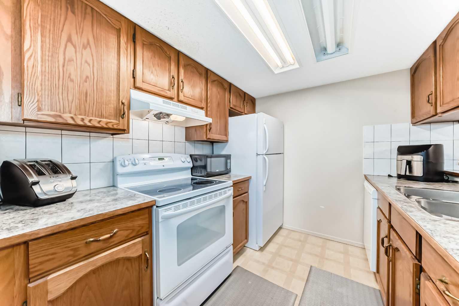 2011 University Drive NW 504