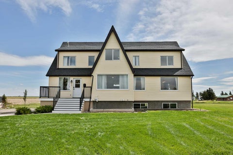 Photo of 12 Aspen Arbor, Raymond, AB T0K 2S0 (MLS # A2321954)