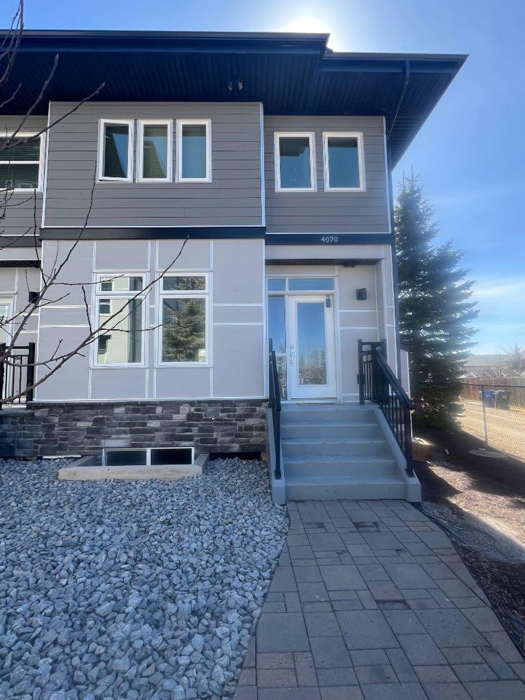 Photo of 2660 22 Street #4070, Red Deer, AB T4R 0K8 (MLS # A2300675)