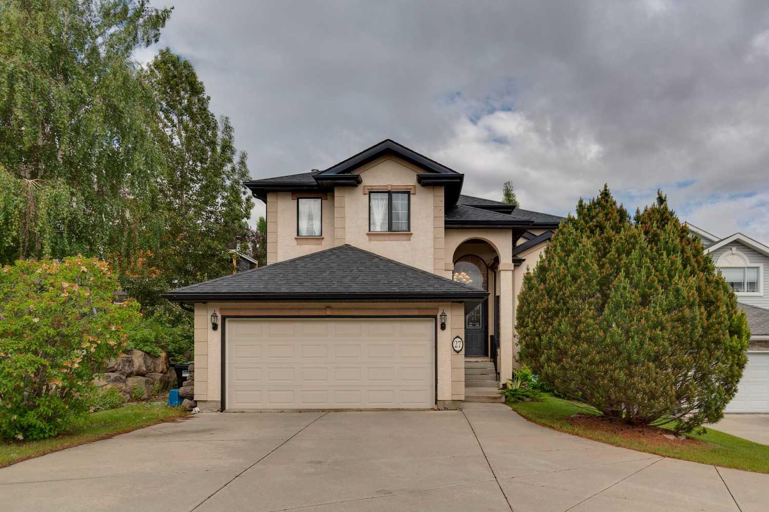 27 Valley Creek Bay NW