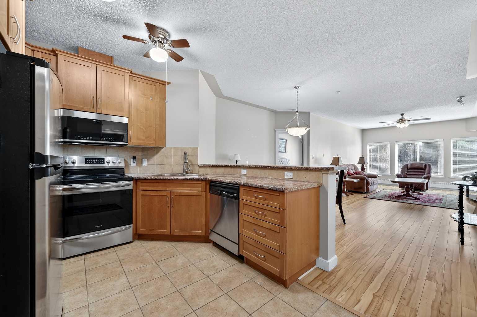 20 Discovery Ridge Close SW 211