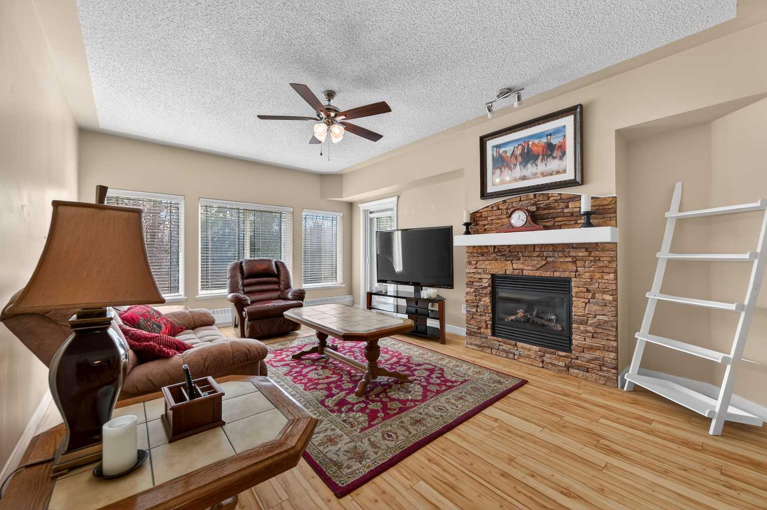 20 Discovery Ridge Close SW 211