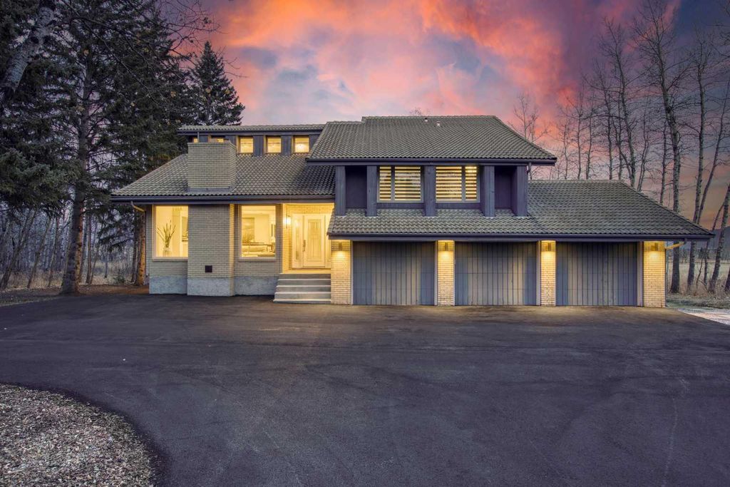 Photo of 111 Heritage Place SW, Rural Rocky View County, AB T3Z 3P3 (MLS # A2283688)