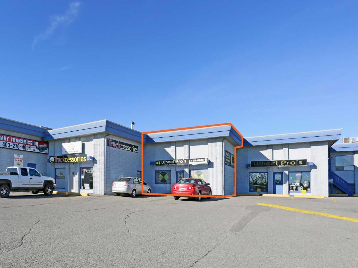 4139 Edmonton Trail NE
