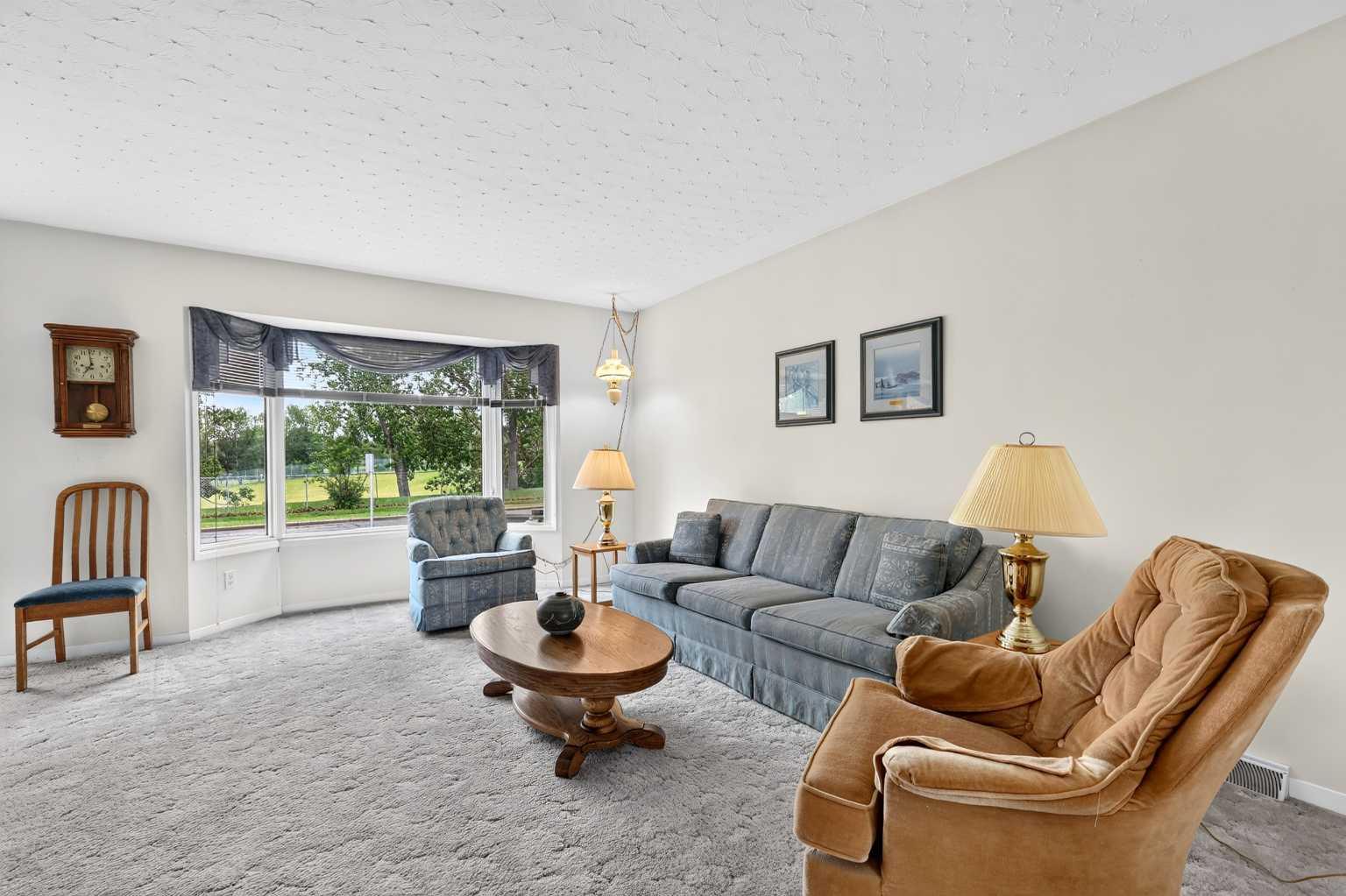 3227 Collingwood Drive NW