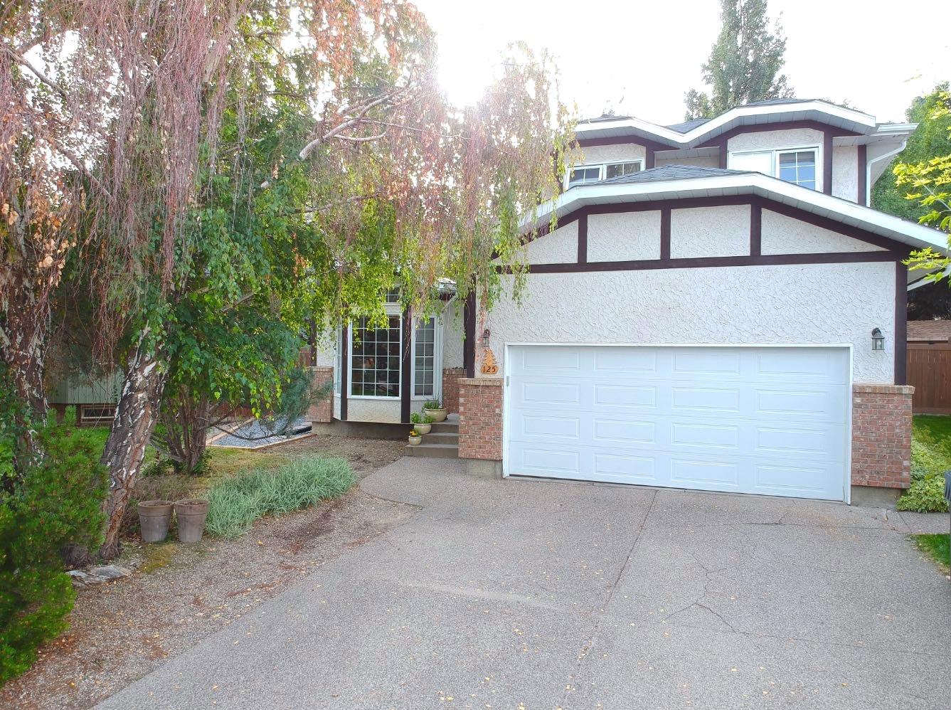 125 Sherwood Place W