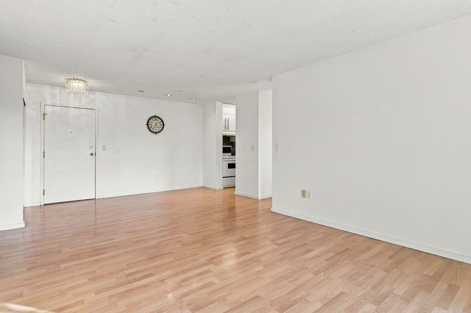 21 Dover Point SE 417