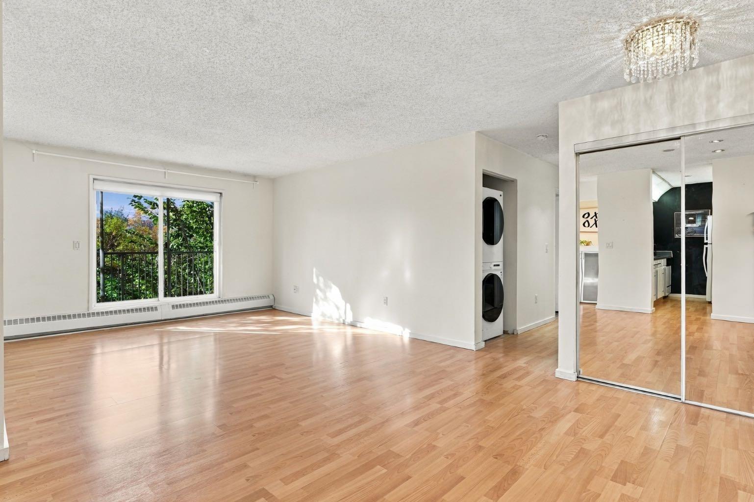 21 Dover Point SE 417