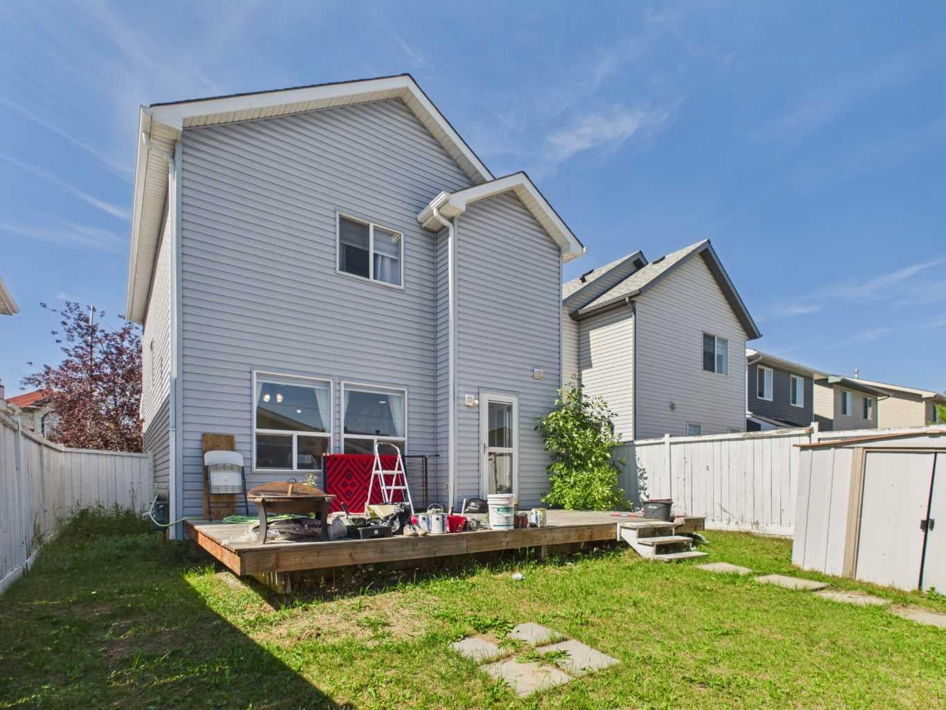 197 Tarington Close NE